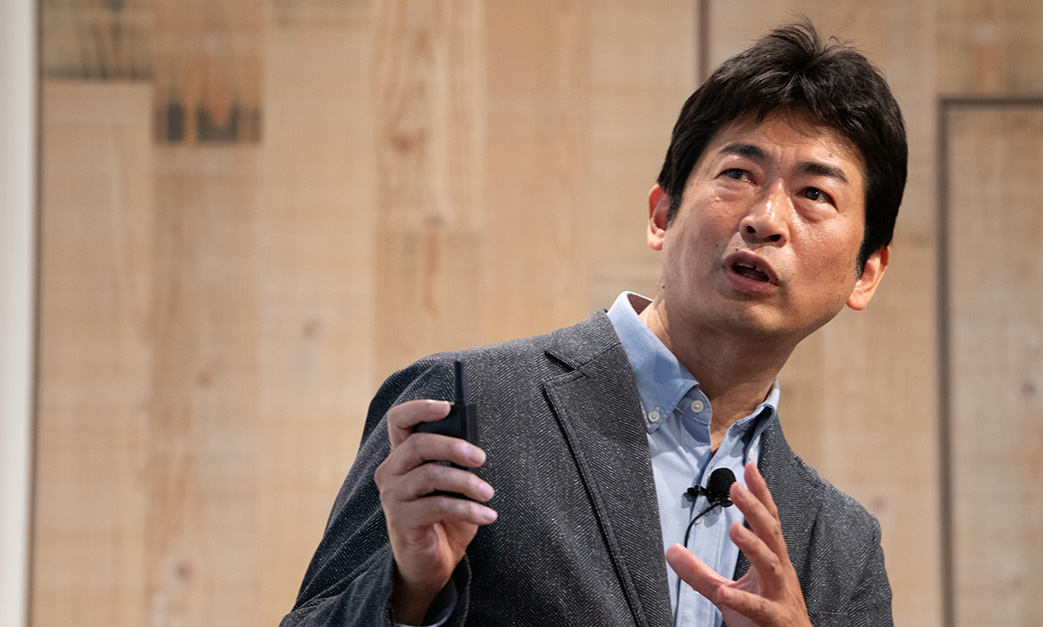 サーキュラーエコノミーのトレンドとスタートアップの役割について話す宮澤嘉章